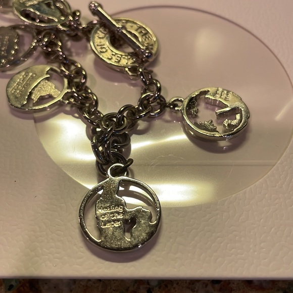 Miracles of Christ heavy sterling silver reversible seven charm bracelet - Picture 8 of 16
